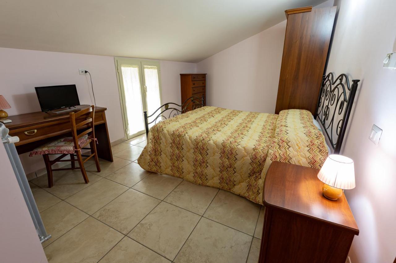 Il Contado B&B Castel Sant'Elia Exterior foto